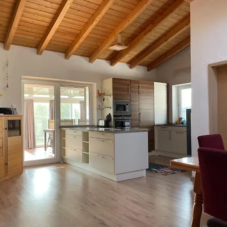 Oyer Ferienhaus 度假居 *