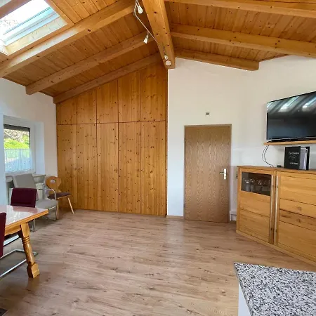 Oyer Ferienhaus 度假居 *